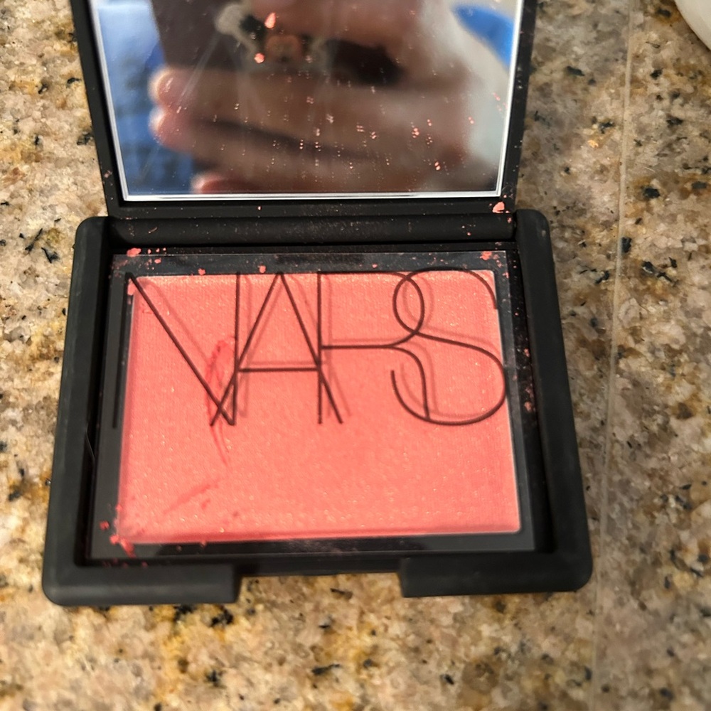 NARS Vibrant Pink Blush